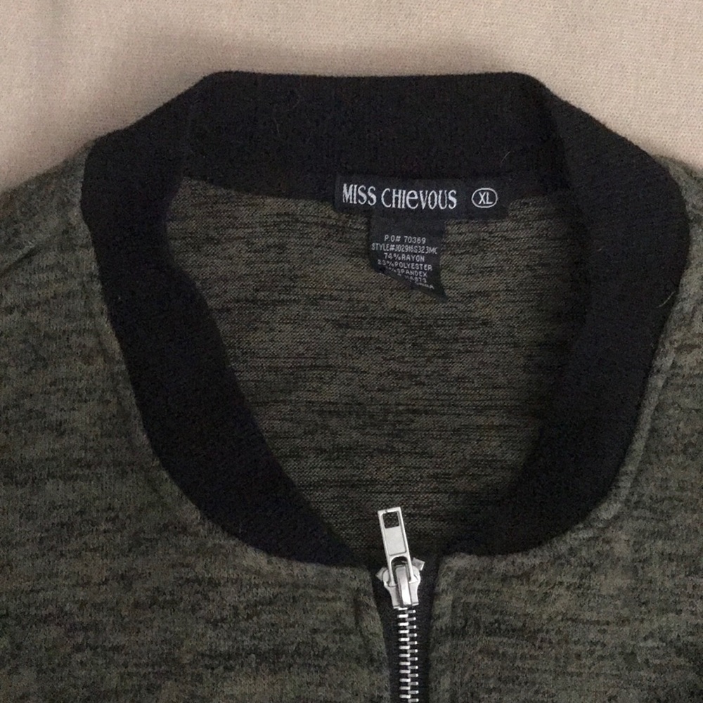 jacket - Picture 3 of 3